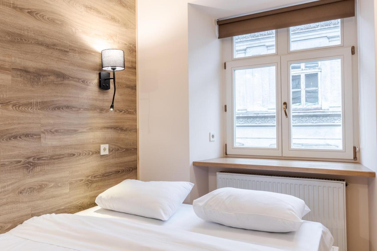 Staroevreyska Timber Apartment Lviv Ngoại thất bức ảnh