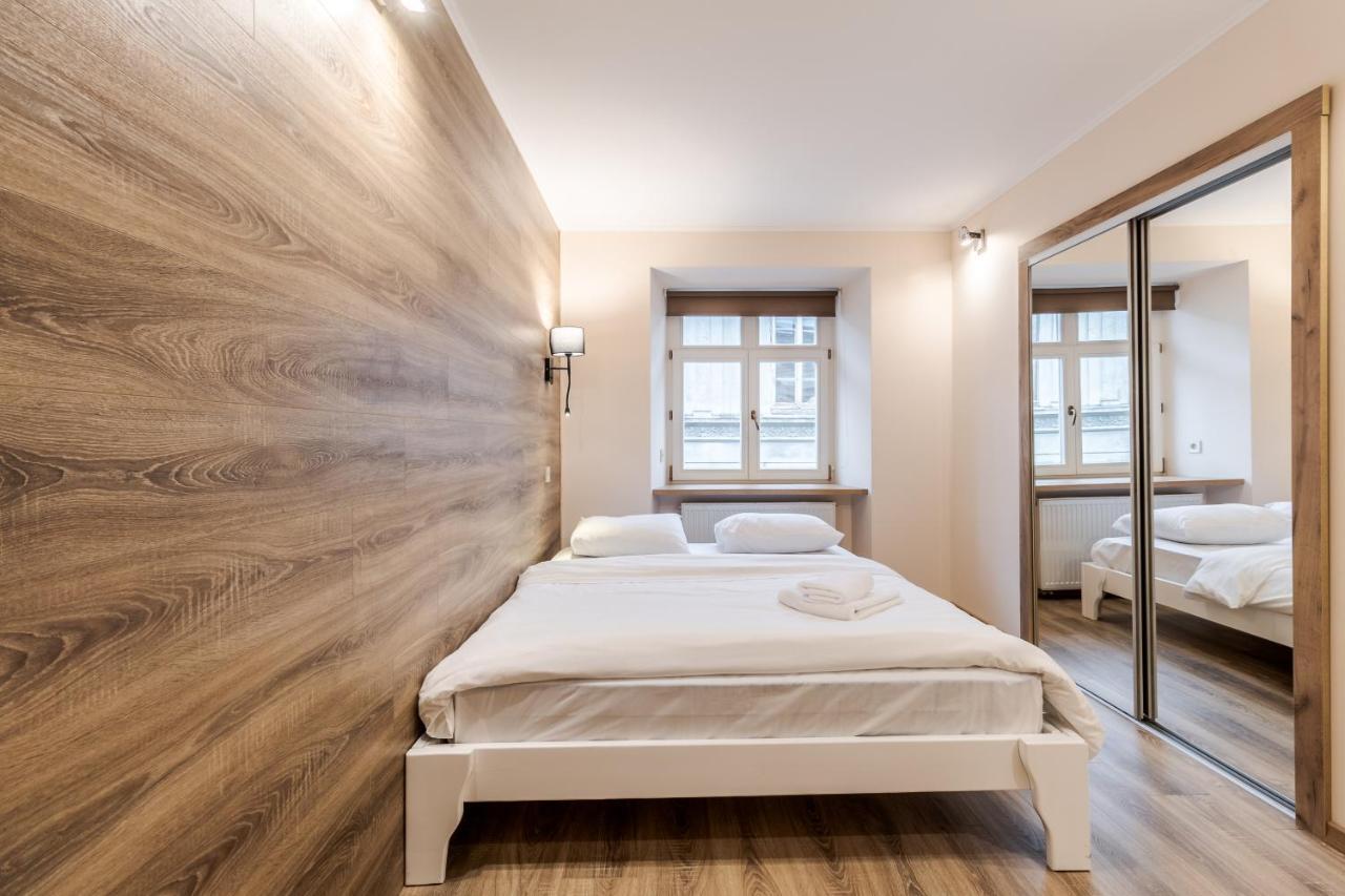 Staroevreyska Timber Apartment Lviv Ngoại thất bức ảnh
